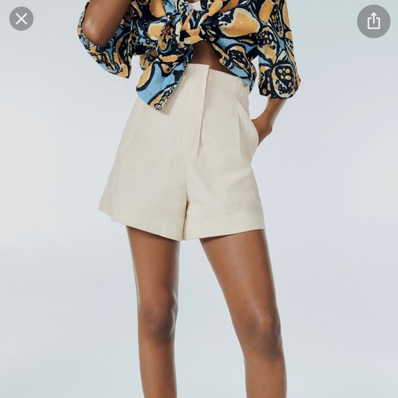 Zara Pleated Shorts + Printed Structured Shirt - Picture 1 of 8